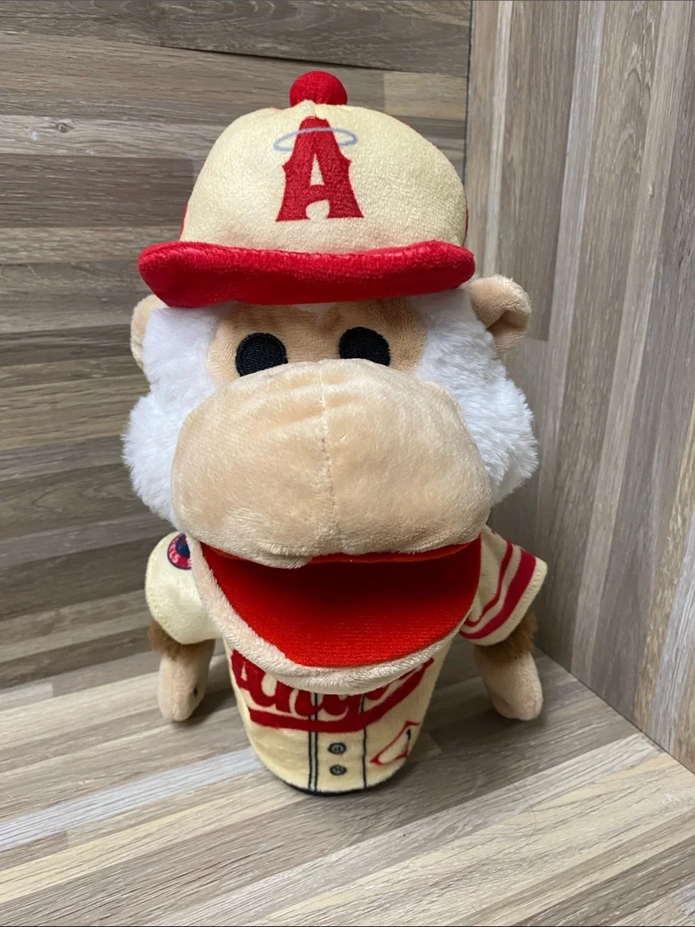 MLB plush los